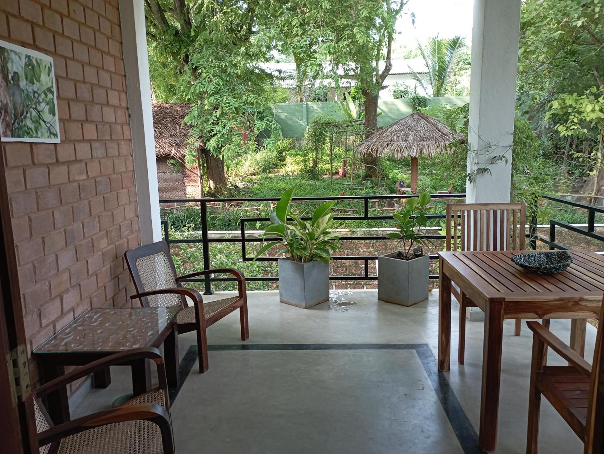 Villa Lyvie Ayurvedic Hotel Тангалле Екстер'єр фото